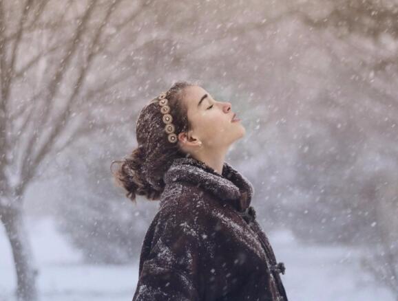 雪天拍照的小技巧有哪些？教你如何拍出刷爆朋友圈的雪景！