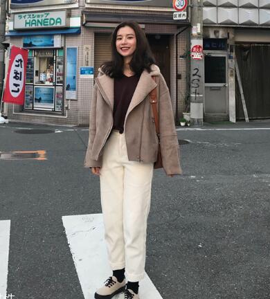 冬天羊羔毛外套怎么搭？这样穿冬天不再冷！