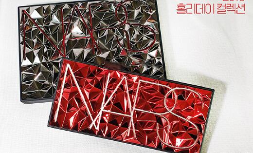 Nars圣诞彩妆系列，六色眼影盘是什么颜色？