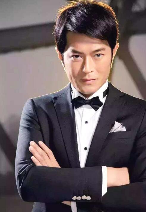 古天乐签名怎么那么长？古天乐签名签的啥啊看不懂啊