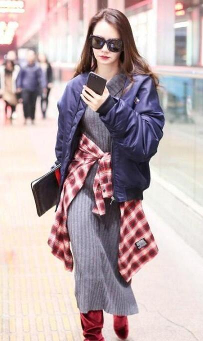 羽绒服和裙子怎么搭配好看，最强cp搭配