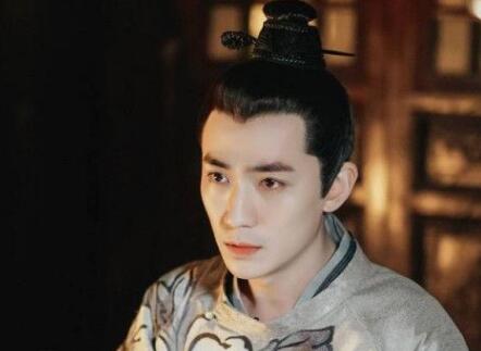 小公爷初恋失败，但是朱一龙真！是！好！帅！