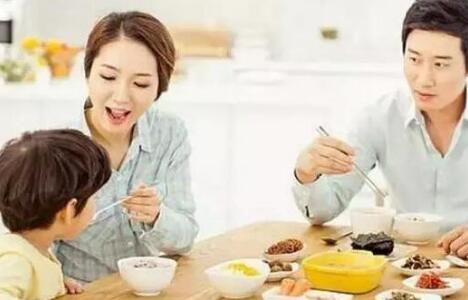 从吃饭看一个人的性格特点