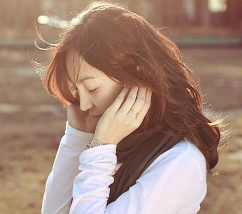 情感故事：沦陷在你的心海，你今天穿的睡衣真性感