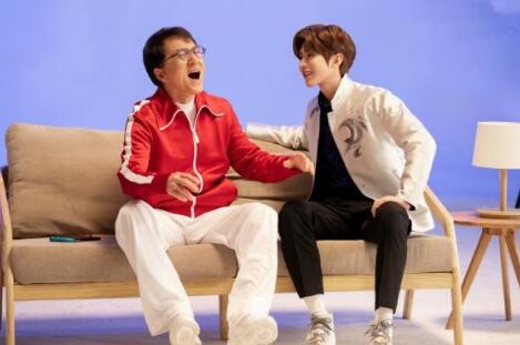 猪年央视春晚阵容公布，蔡徐坤首次亮相春晚，网友：很期待