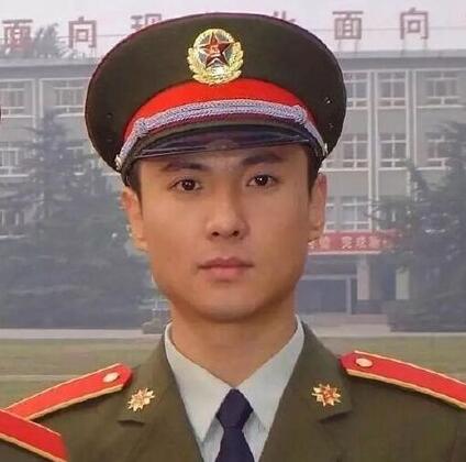 沈腾校草照 网友：真是岁月不饶人啊