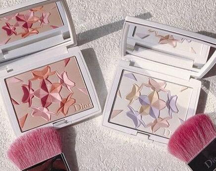 春天用什么颜色腮红好看