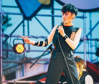 有可能的夜晚歌词 原唱是谁