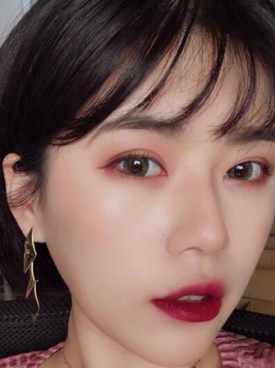 李佳琪推荐的丝芙兰唇釉42号玫瑰森林值得买吗