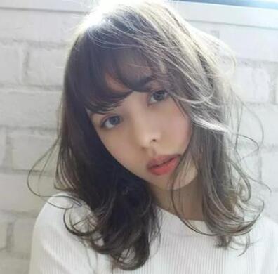 女生什么发型最显脸瘦