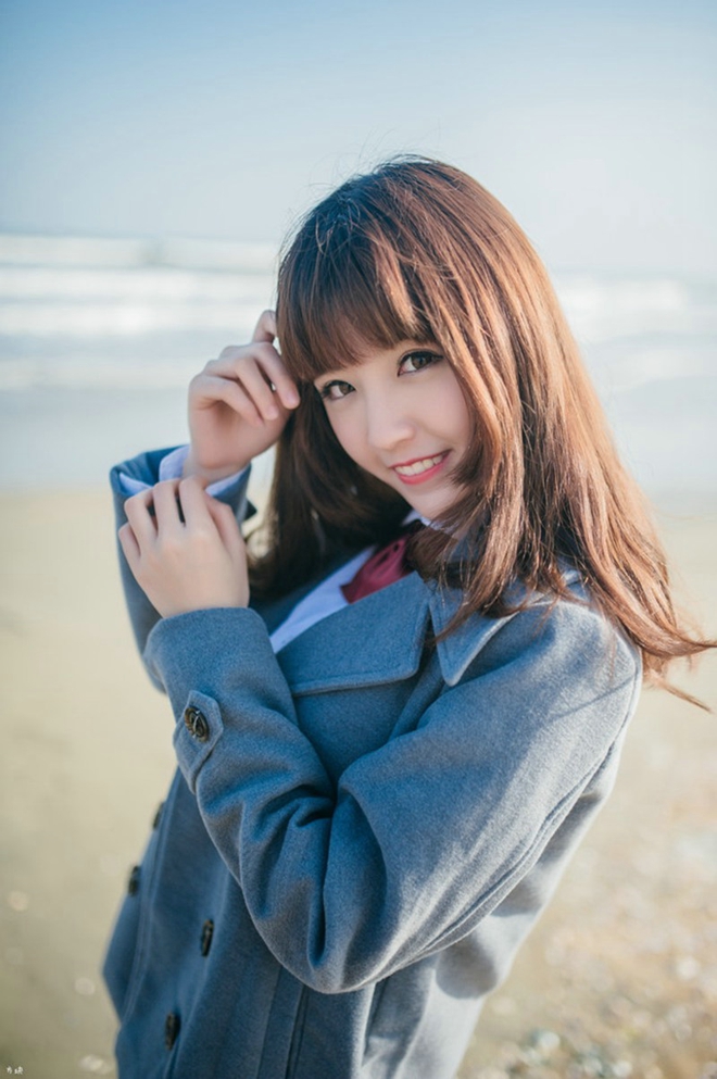 口述：好大好硬满满的_在身下碾转娇吟的女人