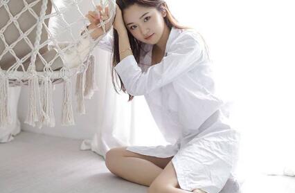 艳女诱夫 污到你湿透的小黄文|正要扒表嫂的衣服呢