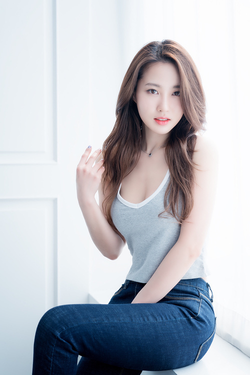 哦宝贝自己骑上来|抬高腿从后面进入律动