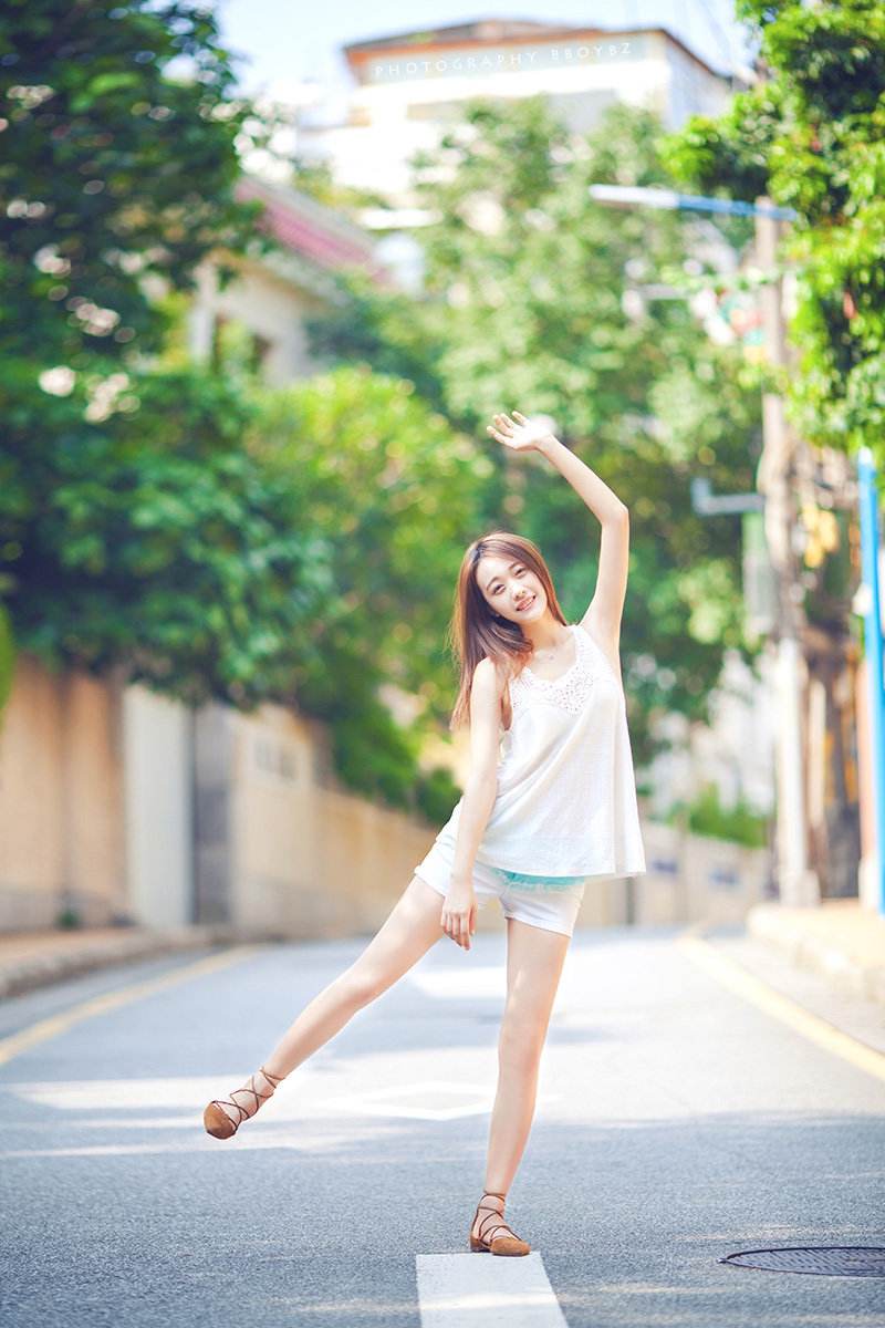  饥渴寡妇的风流韵事|菜地里操的好爽