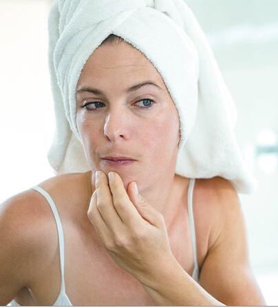 下巴长痘痘是什么原因 咋调理