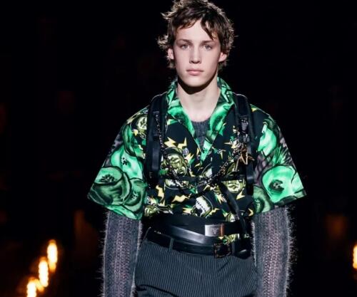 男生就要朴素简单吗，穿得缤纷浪漫不好吗？