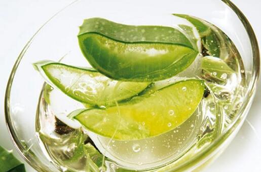 芦荟蜂蜜面膜自制方法 自制面膜真的好吗