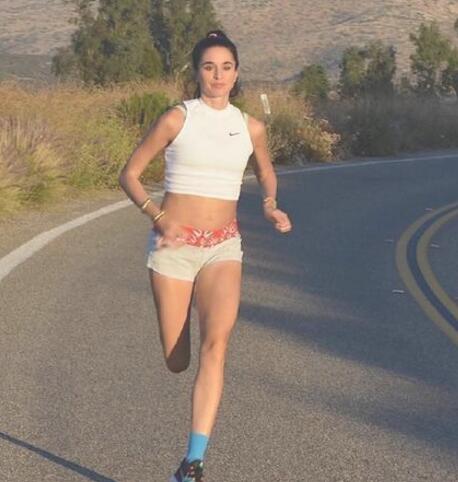 如何从粗腿变成细腿的方法