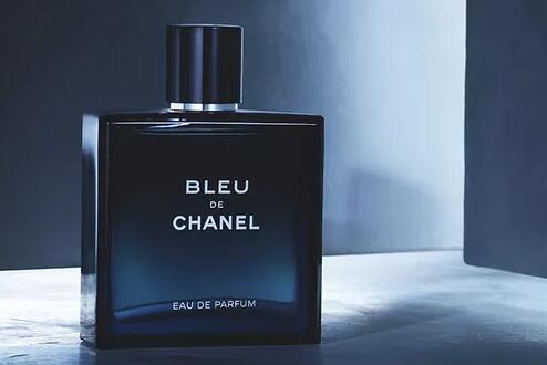 香奈儿蔚蓝适合什么人 清新迷人的气息