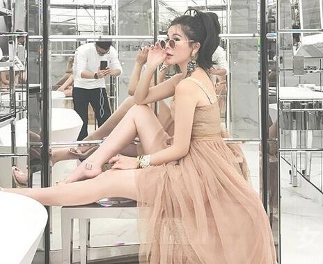 什么样的长裙街拍才好看 教你秒变小仙女