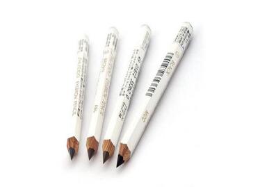 学生适合什么颜色的眉笔 要学会选择适合自己的眉笔