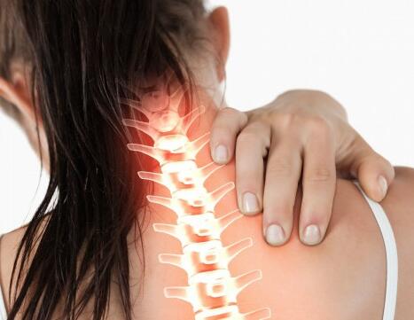 脖子扭到筋会自己好吗