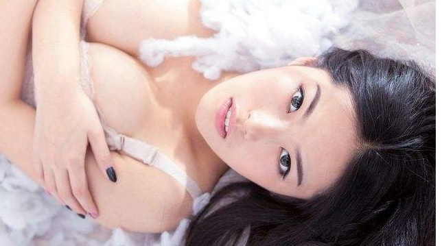 合租女邻居多次开门裸睡_新娘说她明天晚