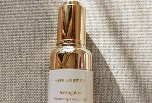 补水的国产护肤品 能调理肌肤，美白祛斑