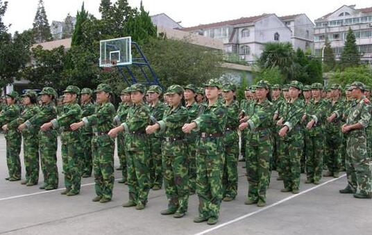 入学新生军训防晒五大方法