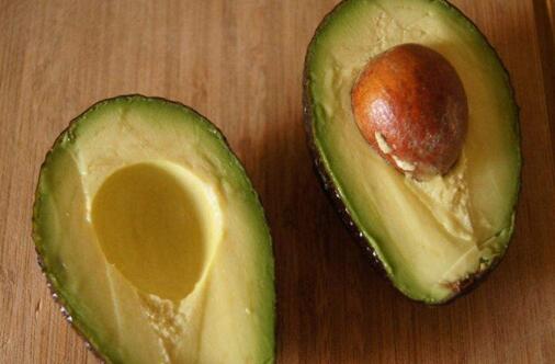 牛油果不能和什么一起吃 牛油果禁忌你可知