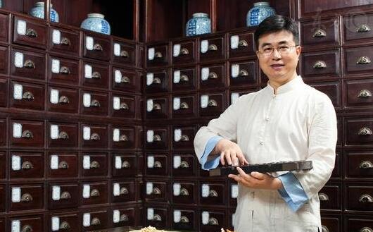 老年人在晨练前宜吃煮鸡蛋