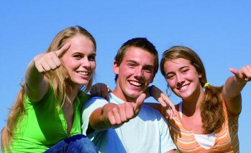 为什么说纵情狂笑亦可伤身呢