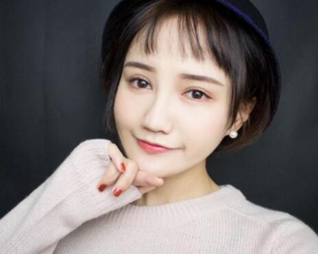 完美的桃花粉甜美妆容 让脸色也变得红润