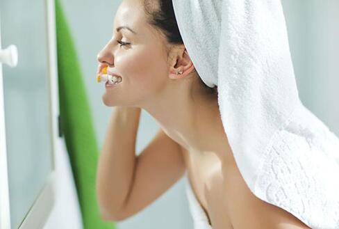 早上起床后嘴里有苦味是怎么回事