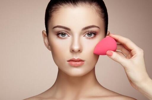 白领如何抗痘 看专家为你支招