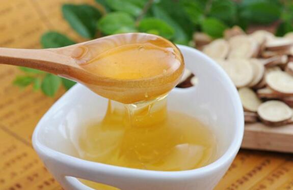 蜂蜜经期能喝吗 答案当然是能喝