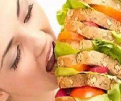 暴饮暴食睡眠不足 六种行为正悄悄伤害肝脏健康