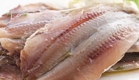 老年人饮食应荤素搭配 适当吃些肉