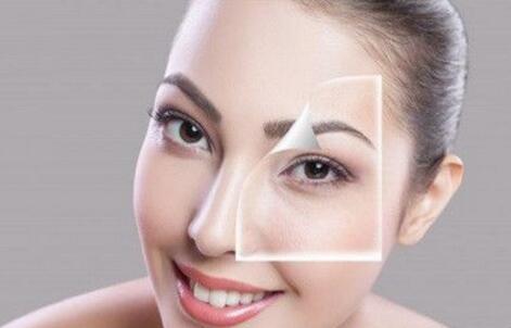 眼线笔棕色和黑色哪个好 眼线笔颜色怎么选择