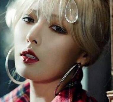 韩流明星们的日常橙系少女妆 通透的肌肤光泽感