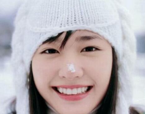 30多岁的理想型女友 拼的就是绝佳的颜值和超好的肌肤