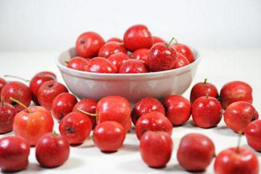 吃山楂健胃消食有好处 可以促进身体消化