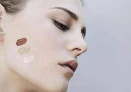 男生最不喜欢的三种妆容 男女的审美差距并不是一点点