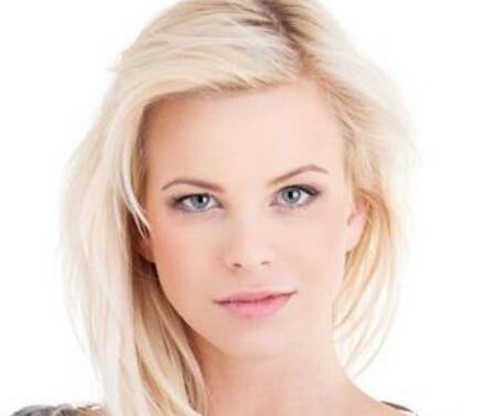 女生肌肤暗黄需要深度调理 赶走泛黄