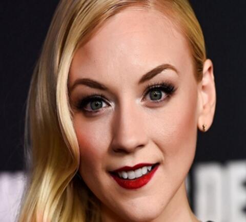 女生做完美发型 不同的发色不同质感