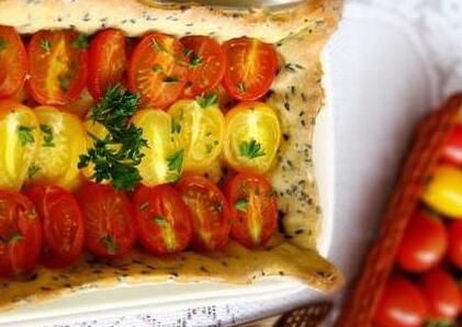 新颖吃法 烤香芹番茄派