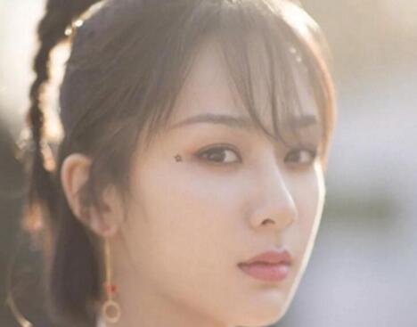 一步步变美的杨紫 到底是怎么变美的