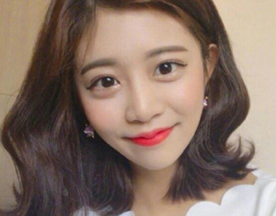 充满少女感的短发发型 让你活得像个少女