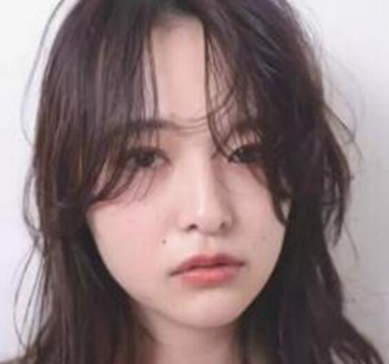 刘海不长不短最难看 怎么样时髦地渡过尴尬期