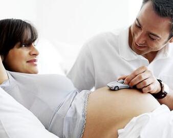 孕期准爸胎教游戏 和胎宝宝一起玩耍吧